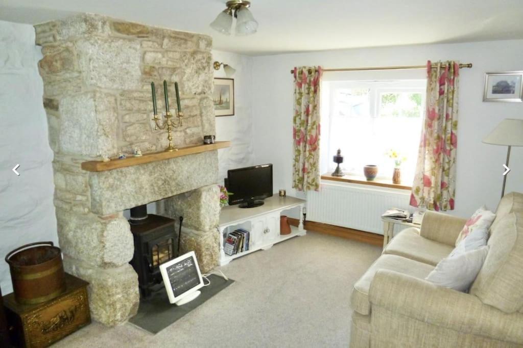 Lovely Cornish Cottage In Small Village Setting Saint Hilary  Exterior foto